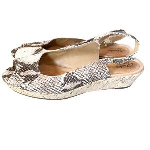 CLARKS ARTISAN Open Toe Snakeskin Slingback Wedge Sandal 9